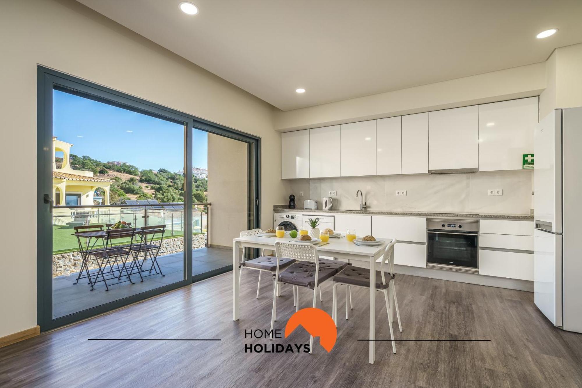 Appartement #235 New By Holidays